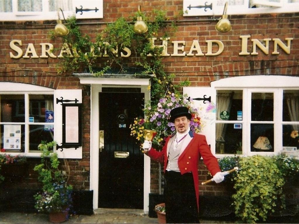 The Saracens Head Inn Amersham Extérieur photo