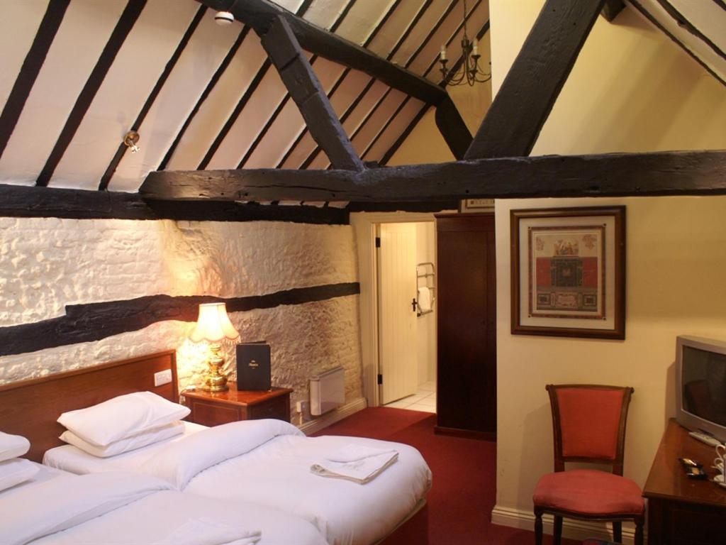 The Saracens Head Inn Amersham Extérieur photo