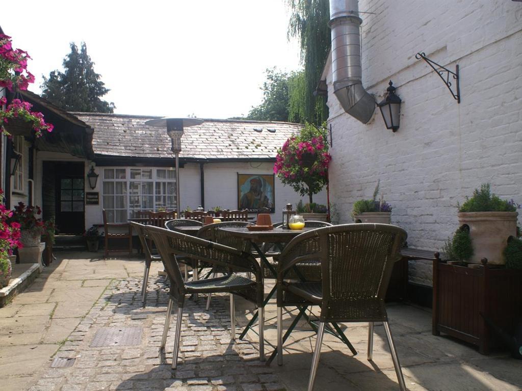 The Saracens Head Inn Amersham Extérieur photo