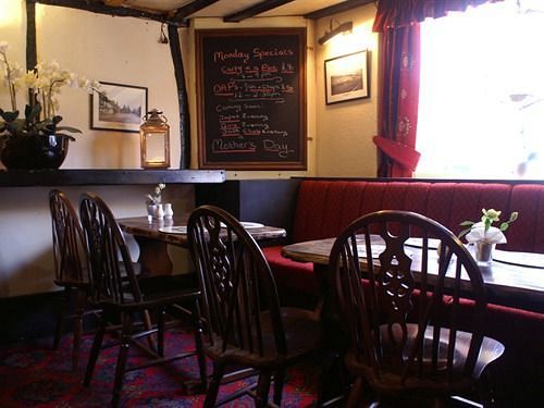 The Saracens Head Inn Amersham Extérieur photo
